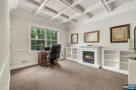 17 Cromwell Drive Chester Township NJ 07930