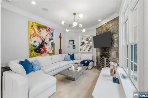 29 Mcgrath Drive Cresskill NJ 07626