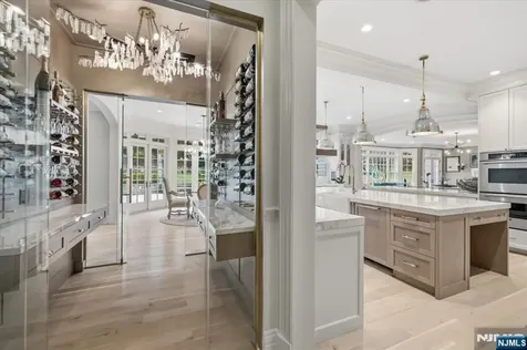 29 Mcgrath Drive Cresskill NJ 07626