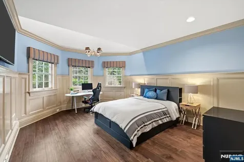 29 Mcgrath Drive Cresskill NJ 07626