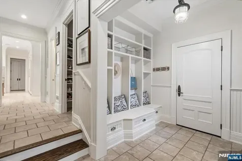 29 Mcgrath Drive Cresskill NJ 07626