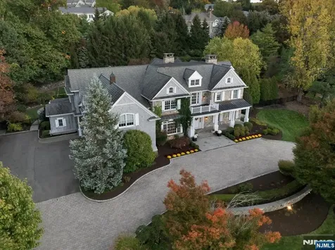 29 Mcgrath Drive Cresskill NJ 07626
