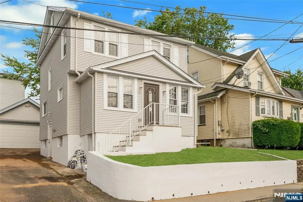 319 2nd Place Bogota NJ 07603