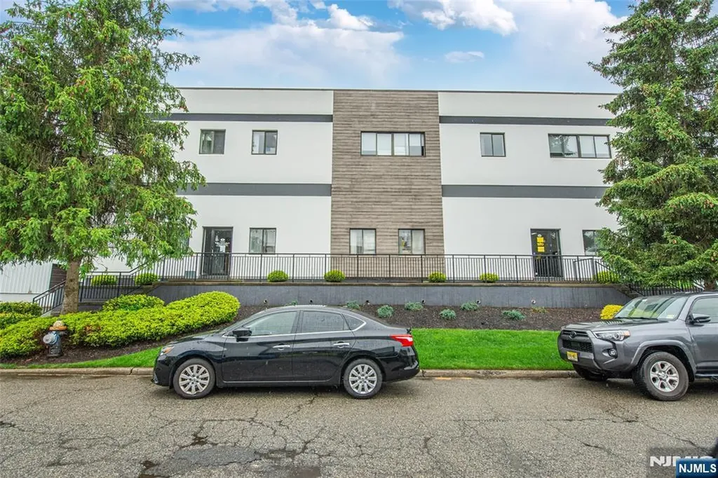 9 Fairfield Avenue Little Falls NJ 07424