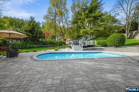 1626 Larkspur Drive Mountainside NJ 07092