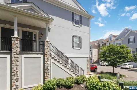22 Barrister Street Clifton NJ 07013
