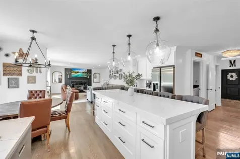 22 Fox Boro Road Wayne NJ 07470