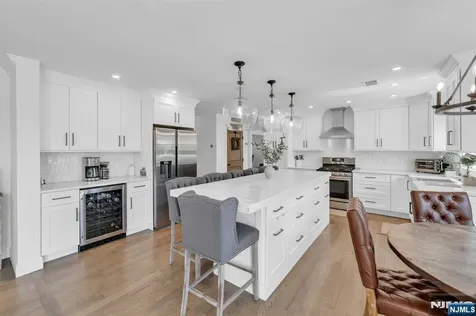22 Fox Boro Road Wayne NJ 07470