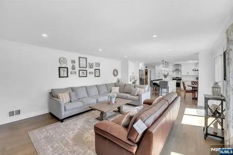 22 Fox Boro Road Wayne NJ 07470