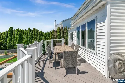 22 Fox Boro Road Wayne NJ 07470