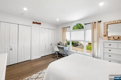 22 Fox Boro Road Wayne NJ 07470