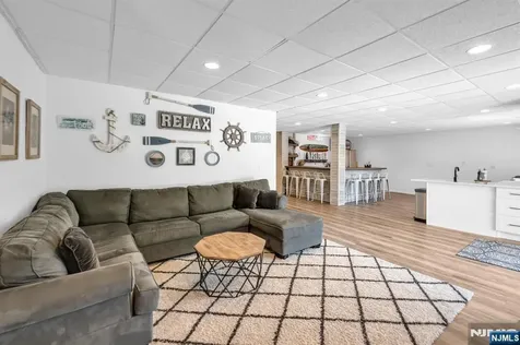 22 Fox Boro Road Wayne NJ 07470