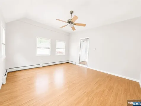 24 Sunderland Avenue Rutherford NJ 07070