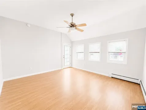 24 Sunderland Avenue Rutherford NJ 07070
