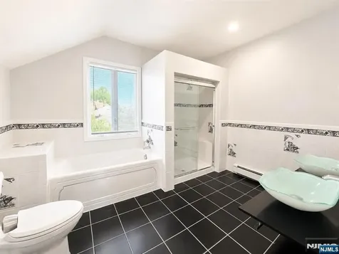 24 Sunderland Avenue Rutherford NJ 07070