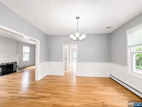 24 Sunderland Avenue Rutherford NJ 07070
