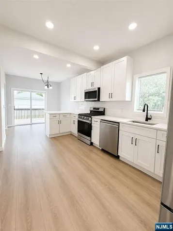 24 Sunderland Avenue Rutherford NJ 07070