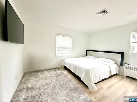 44 Leonhardt Court Saddle Brook NJ 07663