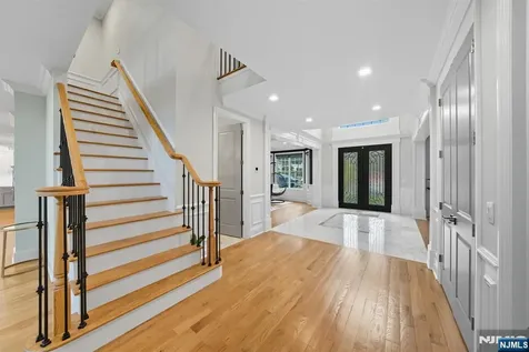 146 Stuart Street Paramus NJ 07652
