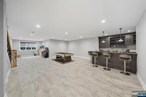 146 Stuart Street Paramus NJ 07652