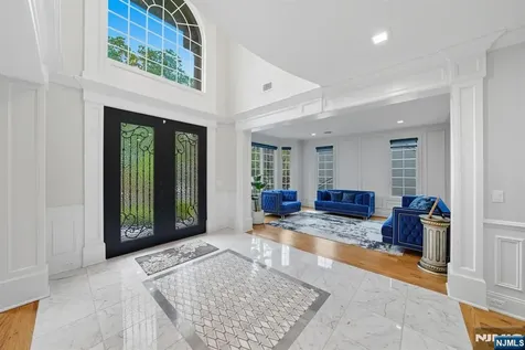 146 Stuart Street Paramus NJ 07652