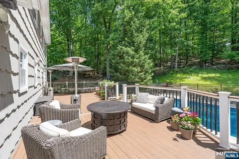 33 Chris Terrace Ringwood NJ 07456