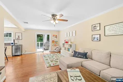 33 Chris Terrace Ringwood NJ 07456