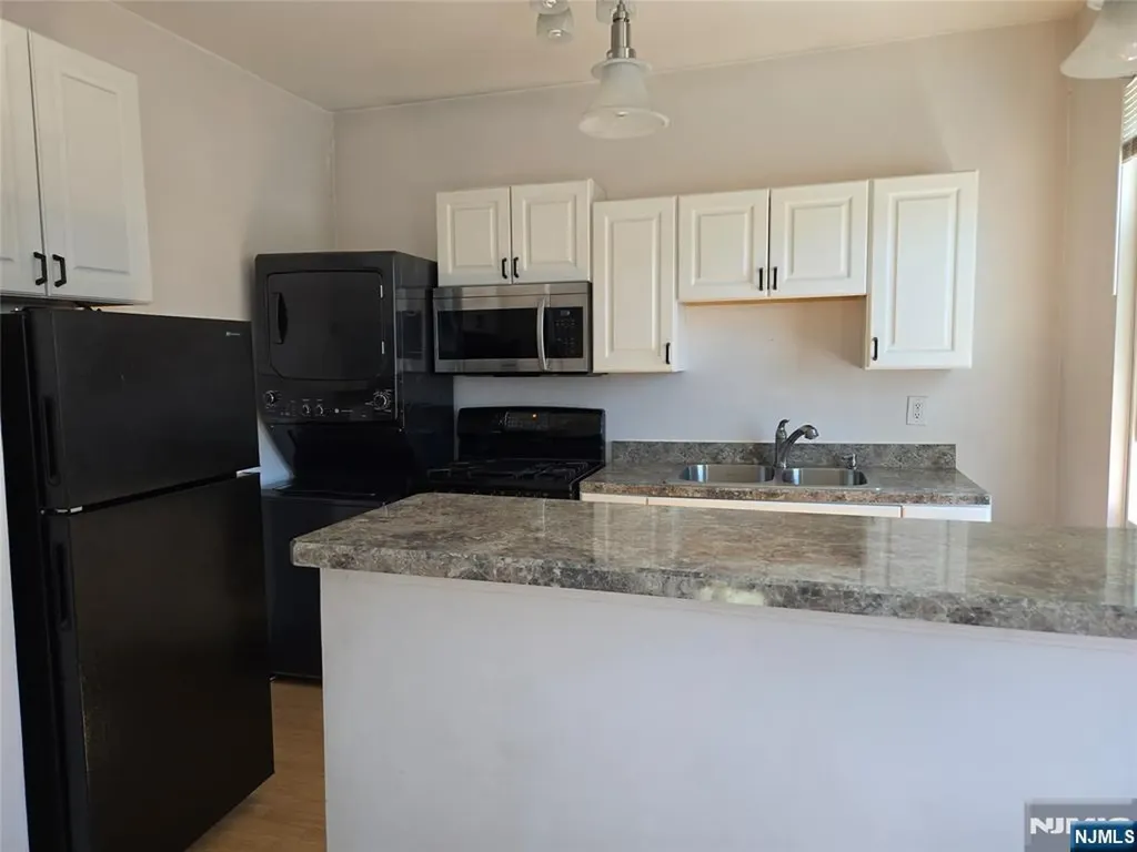 419 1st Street Carlstadt NJ 07072