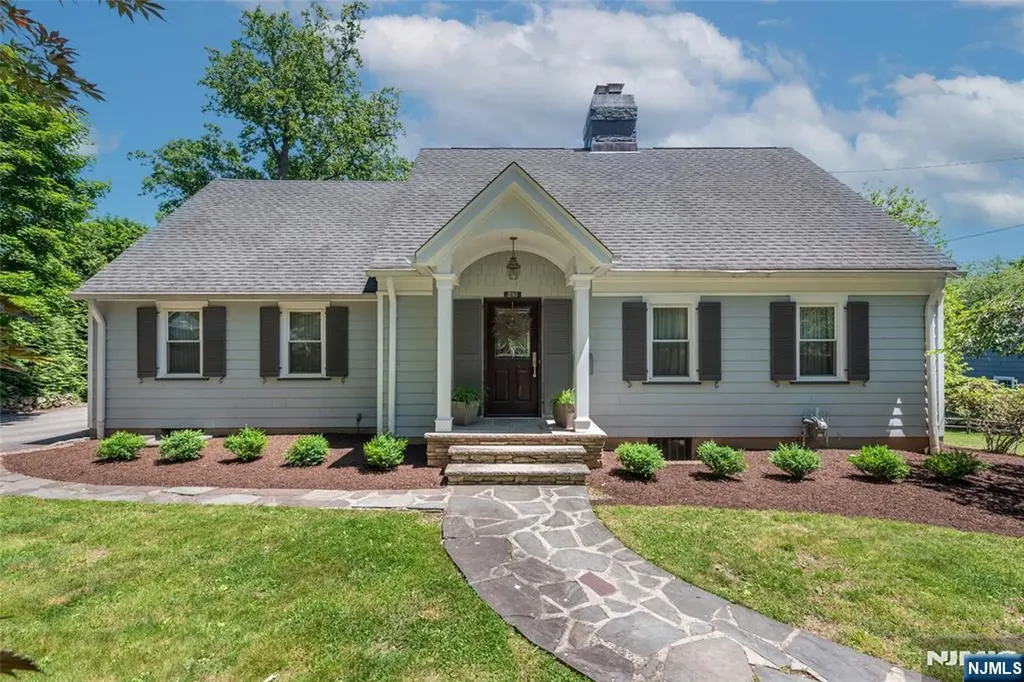 591 Highland Avenue Montclair NJ 07043