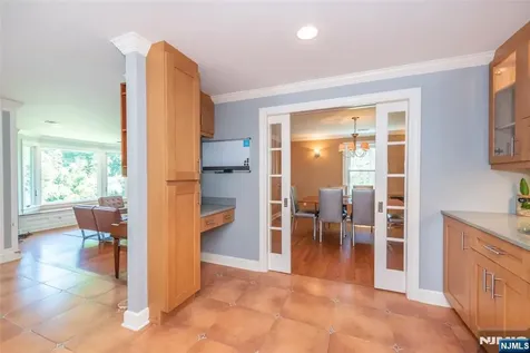 591 Highland Avenue Montclair NJ 07043