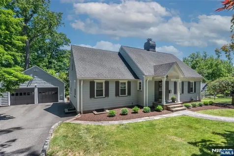 591 Highland Avenue Montclair NJ 07043