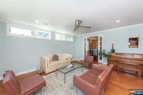 591 Highland Avenue Montclair NJ 07043