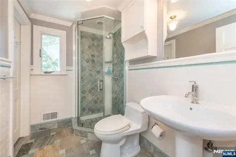 591 Highland Avenue Montclair NJ 07043