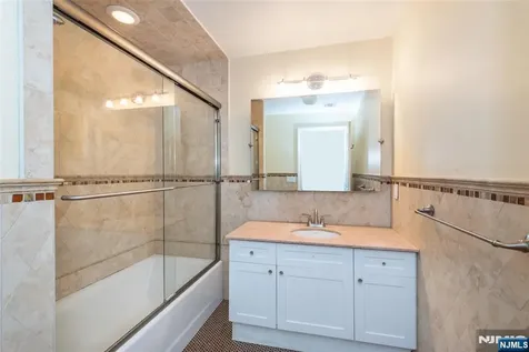 591 Highland Avenue Montclair NJ 07043