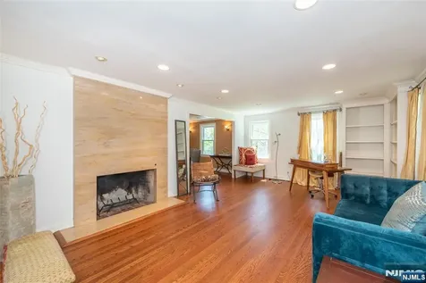 591 Highland Avenue Montclair NJ 07043