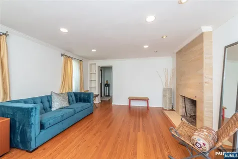 591 Highland Avenue Montclair NJ 07043