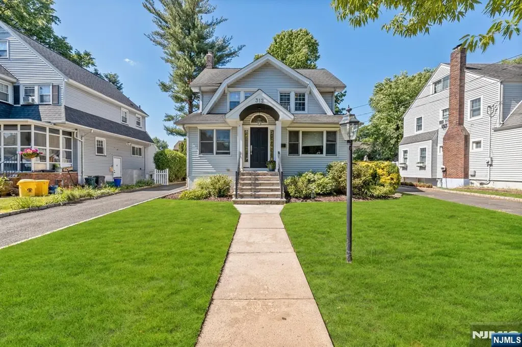 312 Van Buren Avenue Teaneck NJ 07666
