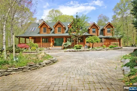 31 Kent Road Newton NJ 07860