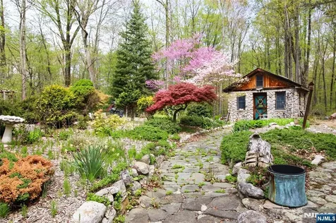 31 Kent Road Newton NJ 07860