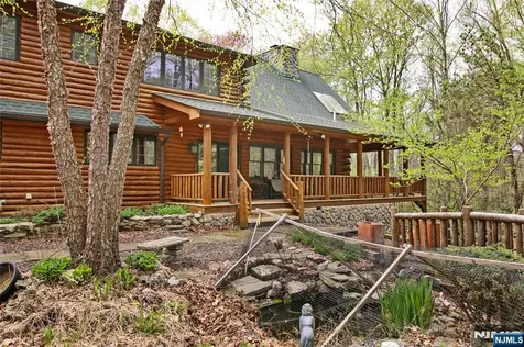 31 Kent Road Newton NJ 07860