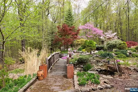 31 Kent Road Newton NJ 07860