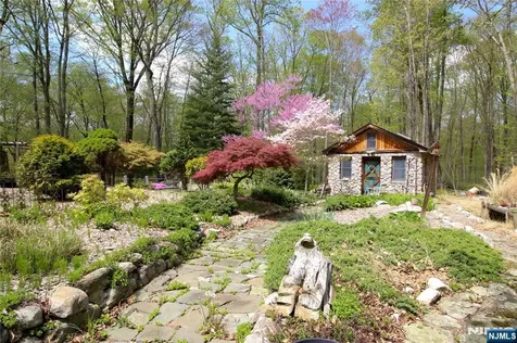 31 Kent Road Newton NJ 07860