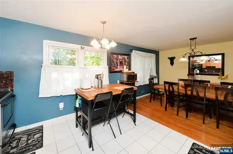 85 Primrose Lane Paramus NJ 07652