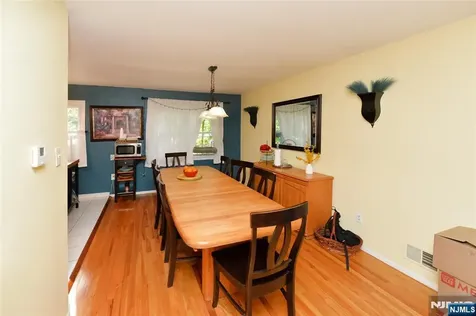 85 Primrose Lane Paramus NJ 07652