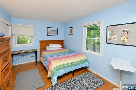 85 Primrose Lane Paramus NJ 07652