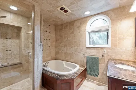 530A Hughes Street Northvale NJ 07647