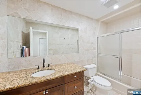 530A Hughes Street Northvale NJ 07647