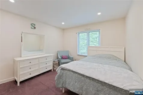 530A Hughes Street Northvale NJ 07647