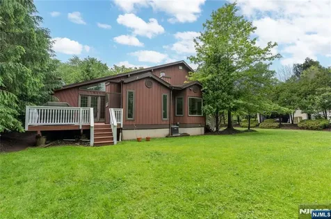 530A Hughes Street Northvale NJ 07647