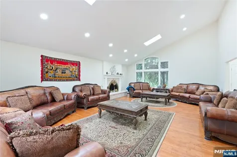 530A Hughes Street Northvale NJ 07647